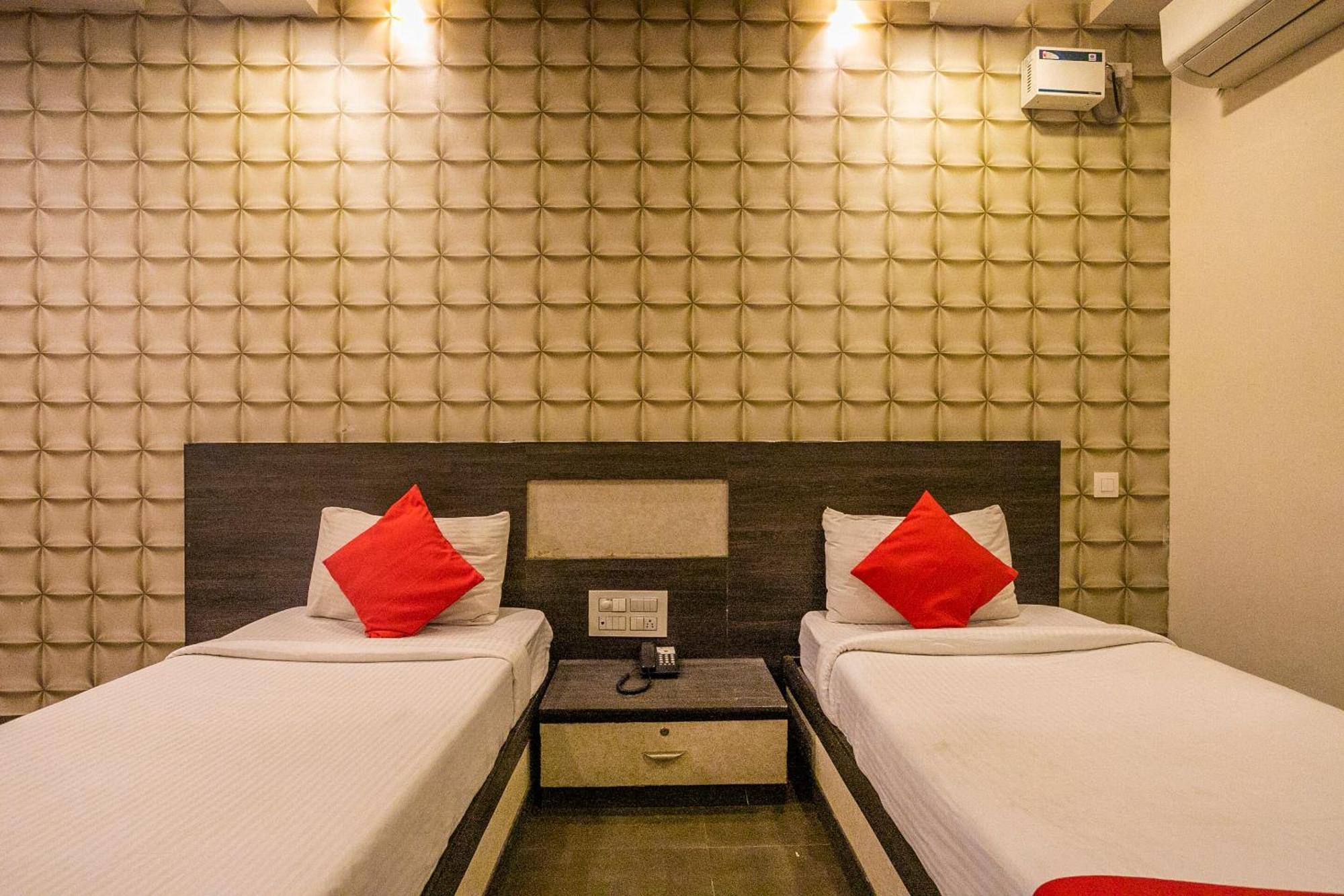 Super Collection O Indian Suites Near Sitara Restaurant Bangalore Exteriör bild
